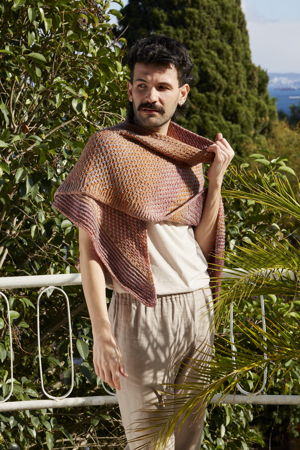 Yakamoz – Urth Yarns